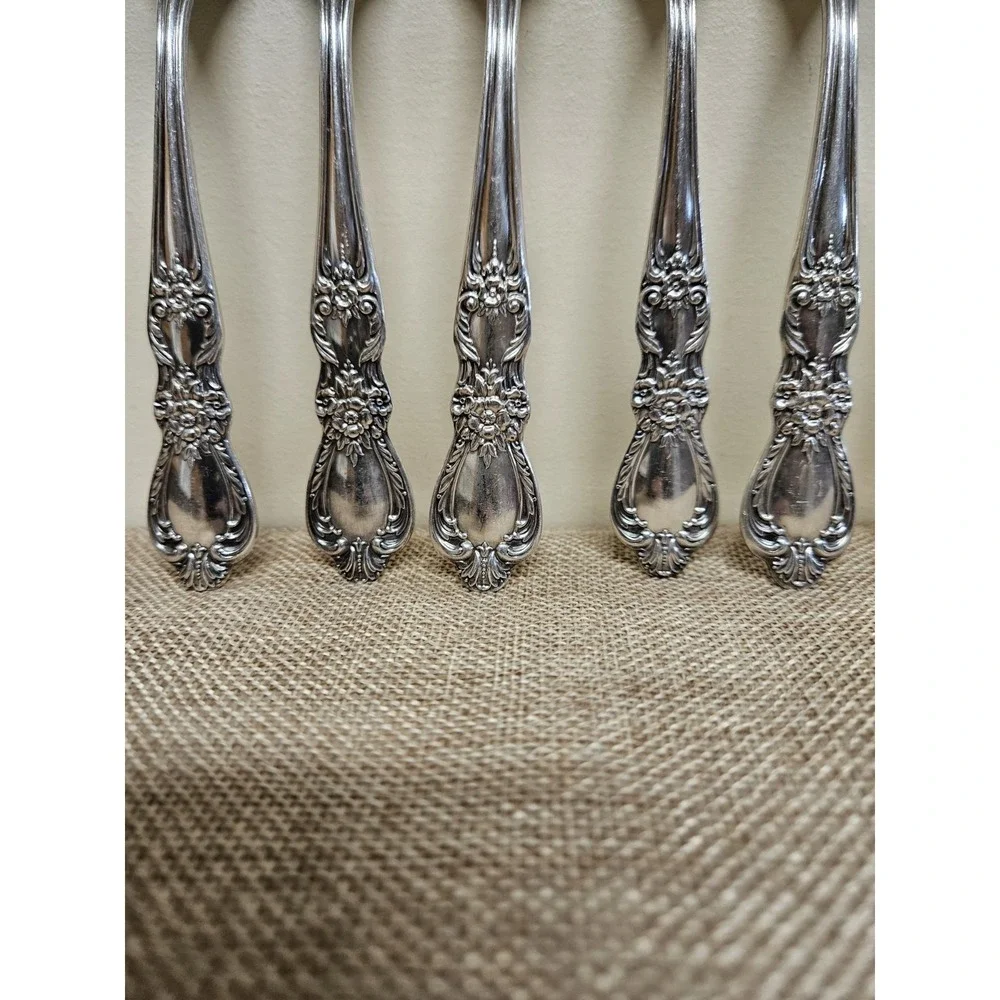 Rogers Bros Heritage 1847 IS Silver Plate Silverware Set Of Dinner & Salad Forks